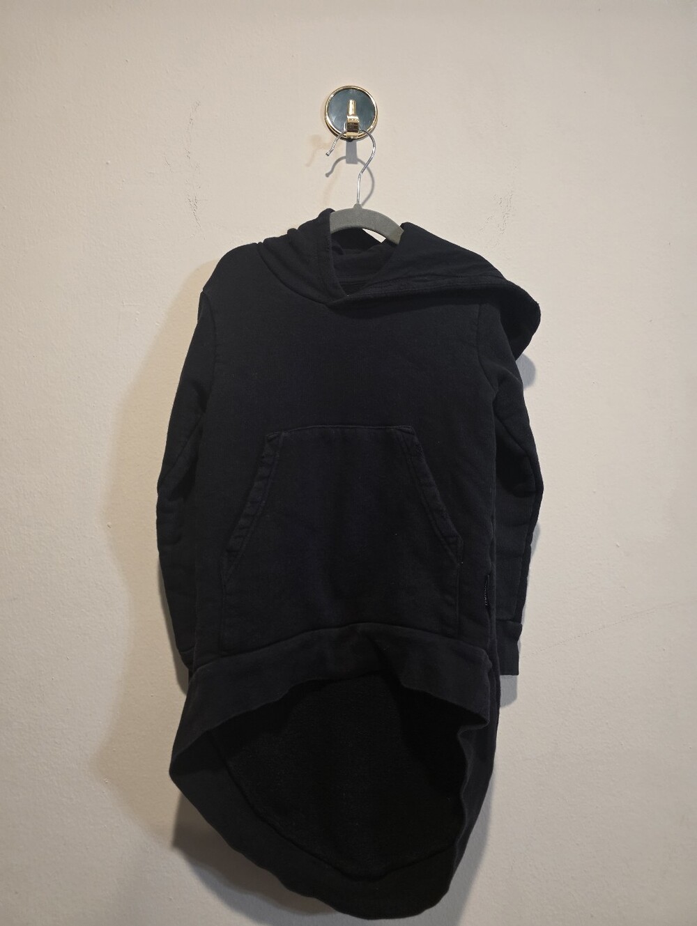 NUNUNU Black High-Low Graphic Hoodie Size 4-5Y Edgy Streetwear